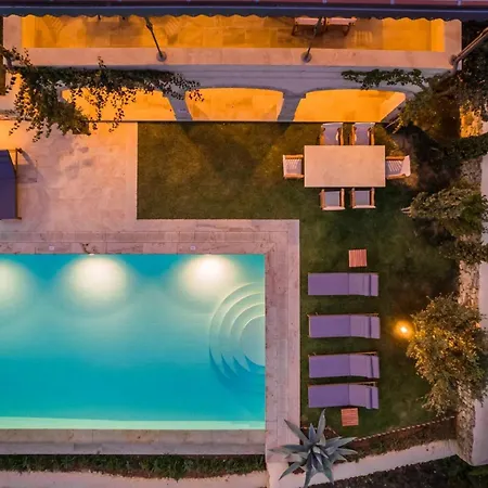 Villa Delightful Kefalonia 5 Bedrooms Panoramic Sea & Mountain Views *