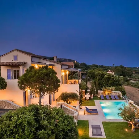 Villa Delightful Kefalonia 5 Bedrooms Panoramic Sea & Mountain Views Atsoupades