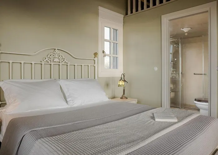 Villa Delightful Kefalonia 5 Bedrooms Panoramic Sea & Mountain Views