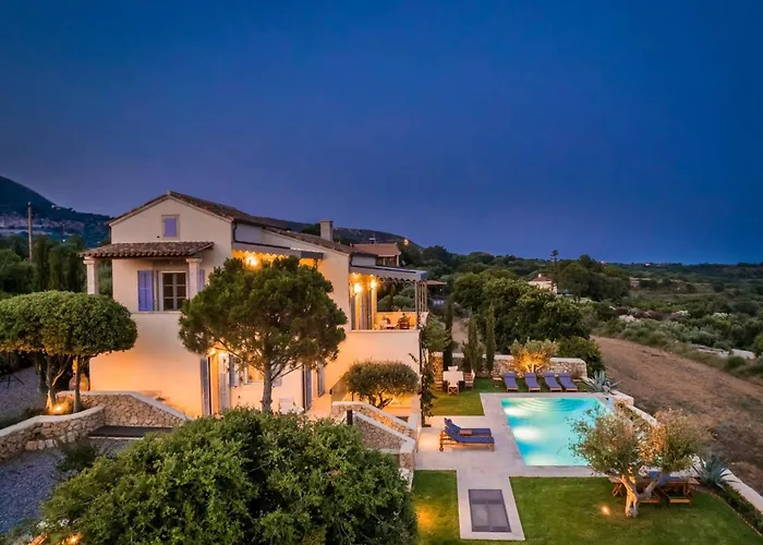 Villa Delightful Kefalonia 5 Bedrooms Panoramic Sea & Mountain Views Atsoupades