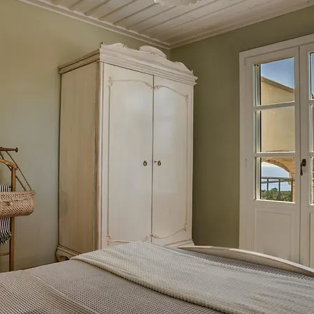 ヴィラ Delightful Kefalonia 5 Bedrooms Panoramic Sea & Mountain Views Atsoupádhes